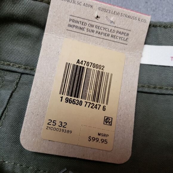 NWT Levi's Womens '94 Army green Baggy Cargo Size 25 - Picture 4 of 14
